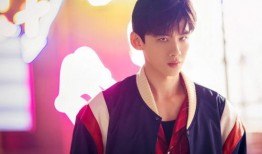 导演爆料白敬亭视频,揭秘拍摄现场幕后趣事